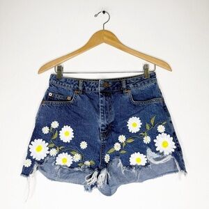 ASOS Denim High Rise Daisy Embroidered Cutoff Shorts – Size US 6